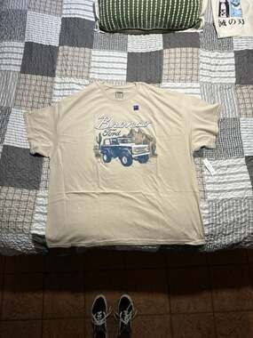 Men's Ford Bronco Desert Short Sleeve Graphic T-Shirt - Cream - 3XL